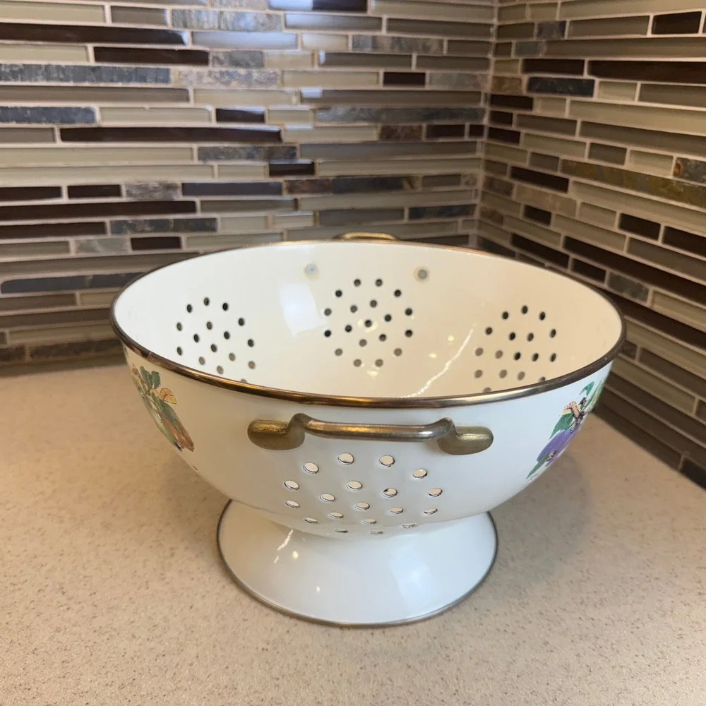 Vintage Enamel Fruit Colander White‎ Pedestal Strainer Brass Handles Cottagecore